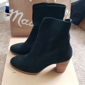 UGG Thames Booties